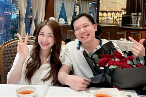 Bác sĩ Cao Hữu Thịnh 'bật tình yêu lên' với Hòa Minzy, còn nhắc đến bé Bo điều này