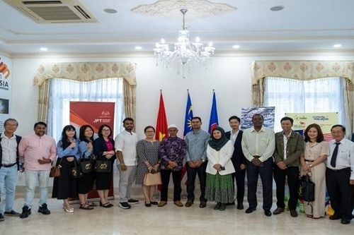Về Đồng Tháp tháng Tư