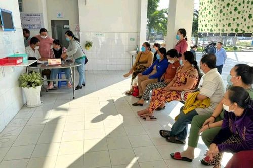 Tổ chức tầm soát ung thư cổ tử cung, ung thư vú cho phụ nữ huyện Châu Phú