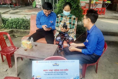 Tích cực đưa công nghệ số đến người dân