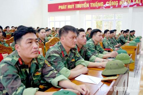 Khai mạc huấn luyện quân nhân dự bị khung B