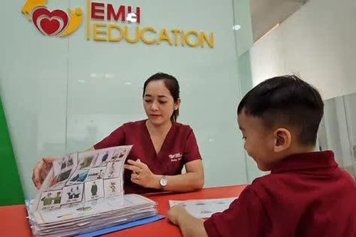 Chăm sóc trẻ tự kỷ, trách nhiệm từ gia đình đến cộng đồng