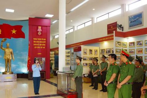 Sư đoàn Không quân 371 phối hợp thực hiện tốt nhiệm vụ bảo vệ an ninh quốc gia