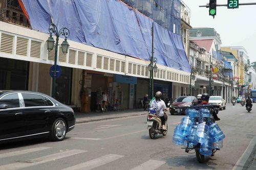 Hà Nội 'khoác áo mới' cho phố Tràng Tiền, dự kiến hoàn thiện vào dịp 10/10