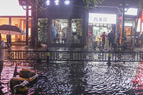 Trung Quốc: Gió bão tàn phá miền Nam khiến 7 người thiệt mạng