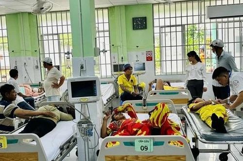 Thông tin mới nhất về 49 người trong đoàn múa lân sư rồng nhập viện
