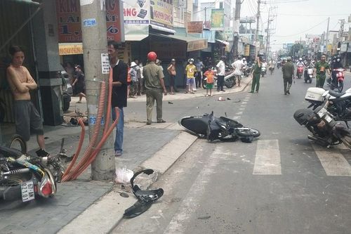 Tài xế dương tính ma túy lái ô tô tông loạt xe máy, 5 người bị thương