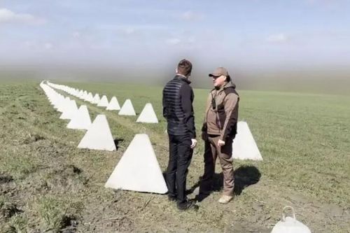 Chuyên gia so sánh tuyến phòng thủ 'răng rồng' của Nga và Ukraine