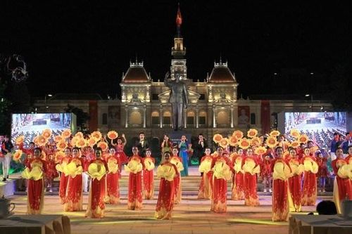 TP HCM tổ chức nhiều sự kiện, hoạt động chào mừng các ngày lễ lớn trong quý II/2024