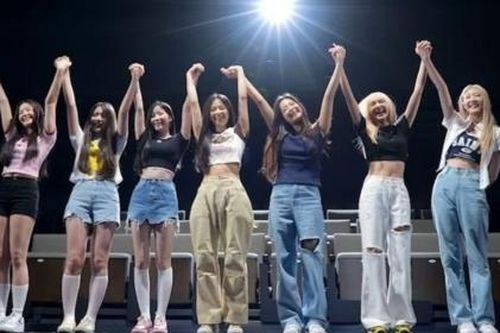 Baby Monster nói về biệt danh 'em gái Blackpink'