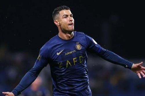Cristiano Ronaldo lập hat-trick thứ hai liên tiếp