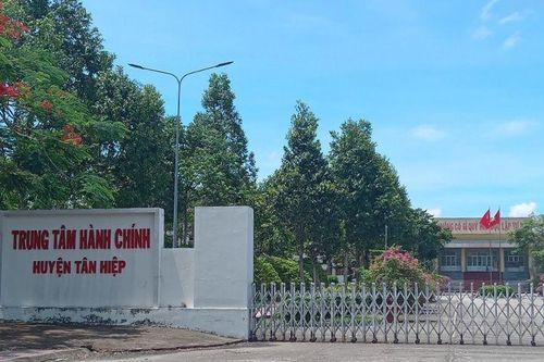 Yêu cầu xem xét kỷ luật Chánh Tòa hành chính tỉnh Kiên Giang