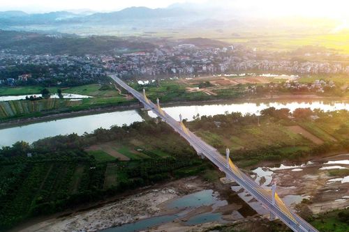 Cần một cú huých