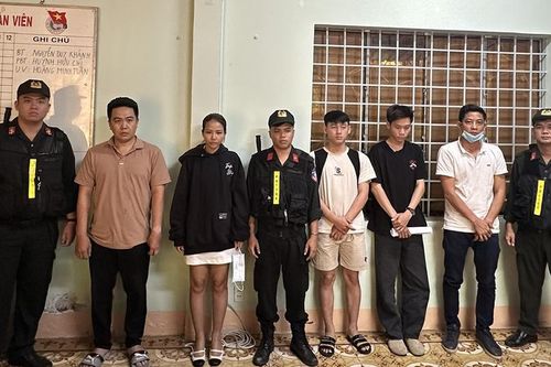 Triệt phá ổ nhóm mỗi tháng mở 20.000 tài khoản ngân hàng để lừa đảo
