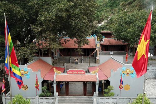 Chi hơn 200 tỷ làm khu văn hóa núi Bài Thơ, tôn tạo đền Đức Ông Trần Quốc Nghiễn
