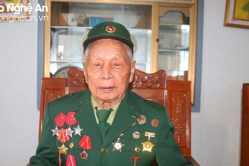 Bí quyết trường thọ của cựu chiến binh Điện Biên Phủ 104 tuổi ở Nghệ An