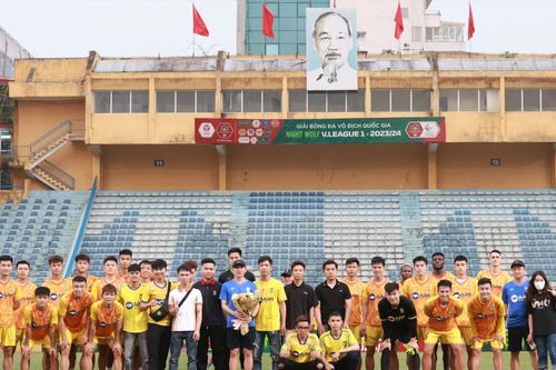 Sông Lam Nghệ An được tiếp thêm sức mạnh trước trận đấu gặp CLB Công an Hà Nội