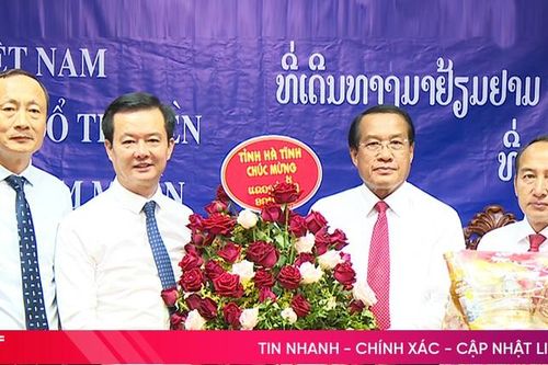 Lãnh đạo tỉnh Hà Tĩnh chúc Tết cổ truyền Bunpimay - Lào