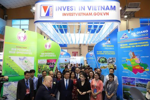 Gần 500 doanh nghiệp tìm cơ hội hợp tác tại Vietnam Expo 2024