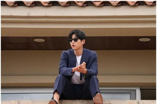 Chồng cũ Song Hye Kyo xuất hiện 4 phút trong bộ phim đã gây bão MXH
