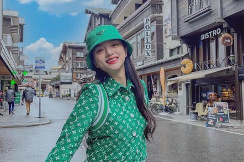 Từng thừa nhận có 'mối quan hệ tế nhị' với đại gia, Hoa hậu này giờ sắm đồ hiệu chẳng thua kém ai