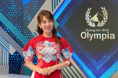 Rộ tin ly hôn nhưng chưa một lần lên tiếng, cuộc sống của MC Diệp Chi giờ ra sao?