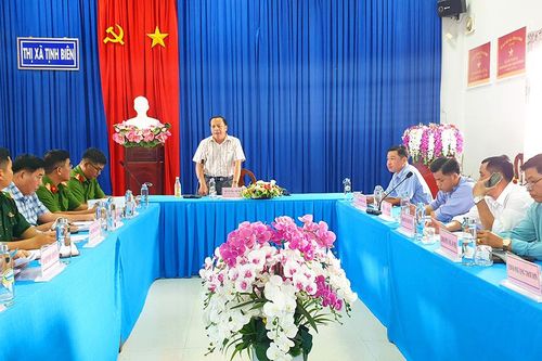 Tăng cường đấu tranh phòng, chống buôn lậu, gian lận thương mại ở TX. Tịnh Biên
