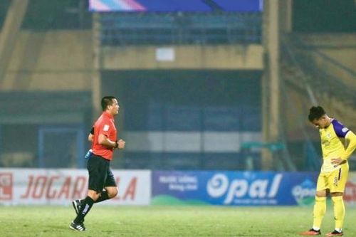 V.League bớt điều tiếng nhờ VAR