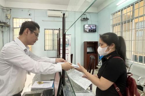 Mô hình Giải quyết thủ tục hành chính không giấy hẹn ở Nha Trang: Nhiều thuận lợi cho người dân