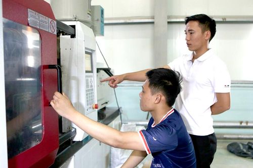 Tập trung nguồn lực thu hút đầu tư