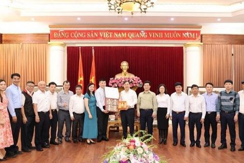 Doanh nghiệp Trung Quốc muốn đầu tư Dự án sản xuất nông nghiệp công nghệ cao gắn với du lịch sinh thái vào Nam Định