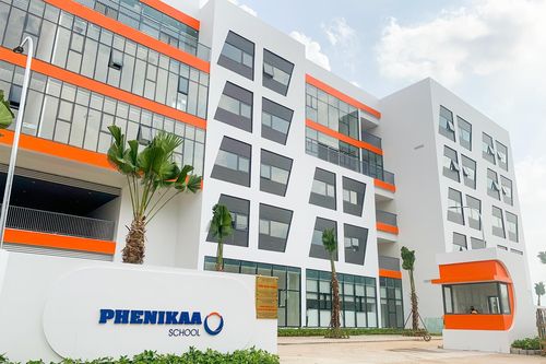 Công ty mẹ của Vicostone đang kinh doanh ra sao