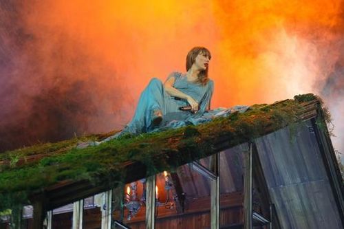 Taylor Swift vào danh sách tỷ phú của Forbes