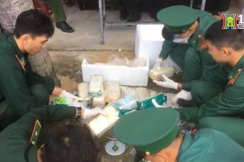 Thủ đoạn gắn định vị vào ma túy để trôi trên biển
