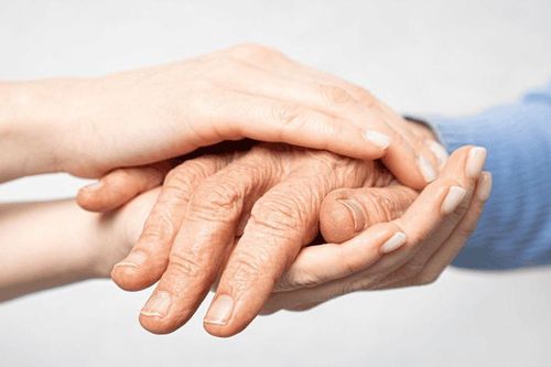 Ngoại là cả gia tài của con