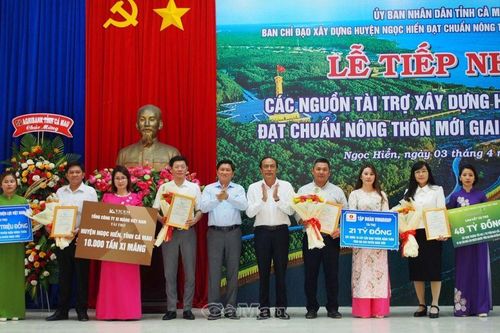 Huyện Ngọc Hiển tiếp nhận trên 208 tỷ đồng tài trợ xây dựng huyện nông thôn mới
