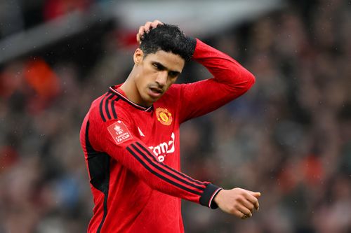 Ngôi sao Man Utd tiết lộ di chứng chấn động não hủy hoại phong độ