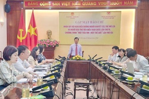 Biểu dương người khuyết tật, trẻ mồ côi vươn lên đạt thành tích cao