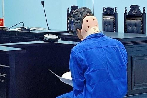 Chế tạo quả nổ rồi đem đến công viên đốt