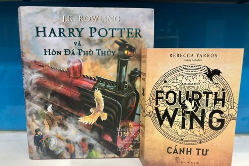 Độc giả so sánh 'Cánh tư' với 'Harry Potter'