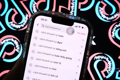Video dạy 'khoanh lụi' tạo ra thế hệ lười học, lách luật