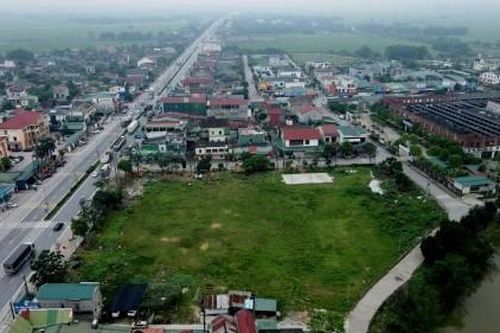 Đất 'vàng' 400 tỷ của Công thương miền Trung hoang hóa