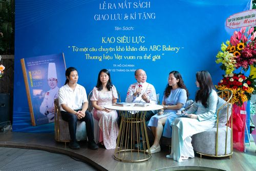 Hành trình 41 năm khởi nghiệp của 'Vua bánh mì' Kao Siêu Lực