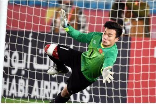 AFC bất ngờ nhắc đến thủ môn Bùi Tiến Dũng trước thềm giải châu Á