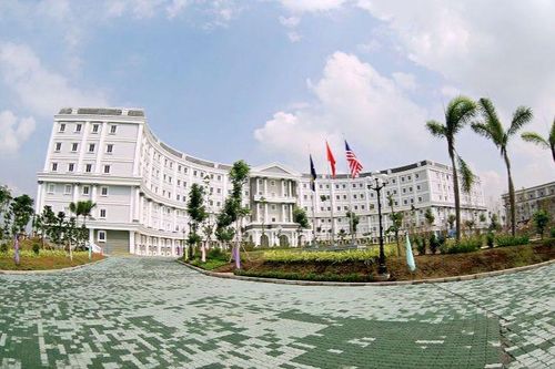 Chấn chỉnh trường 'quốc tế'