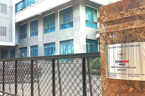 Nên tái cơ cấu 5 doanh nghiệp dịch vụ điện lực?