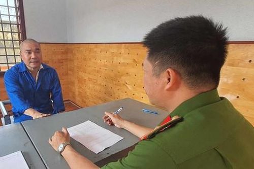 Đang chơi cờ, người đàn ông bị bắn vào cổ