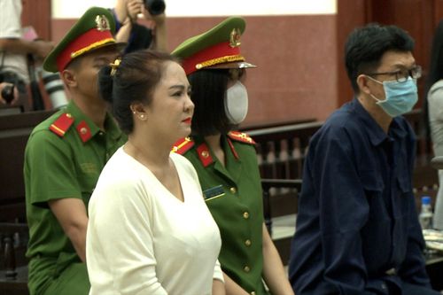 Nguyễn Phương Hằng được giảm 3 tháng tù dù không kháng cáo