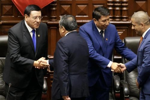 Peru: Nội các mới giành được tín nhiệm giữa 'bê bối đồng hồ Rolex'