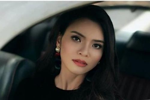 Nữ nghệ sĩ trẻ nhất vừa được phong tặng NSND nói về 'không chồng, không con' ở tuổi 42
